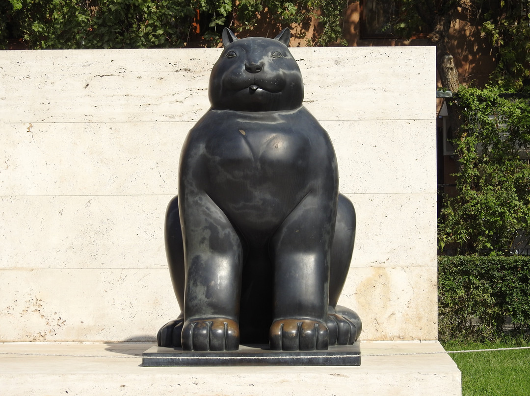 Cat Statue-埃里温必去景点