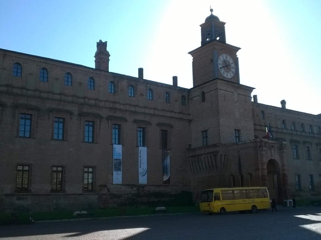 Palazzo Pio di Savoia景点图片