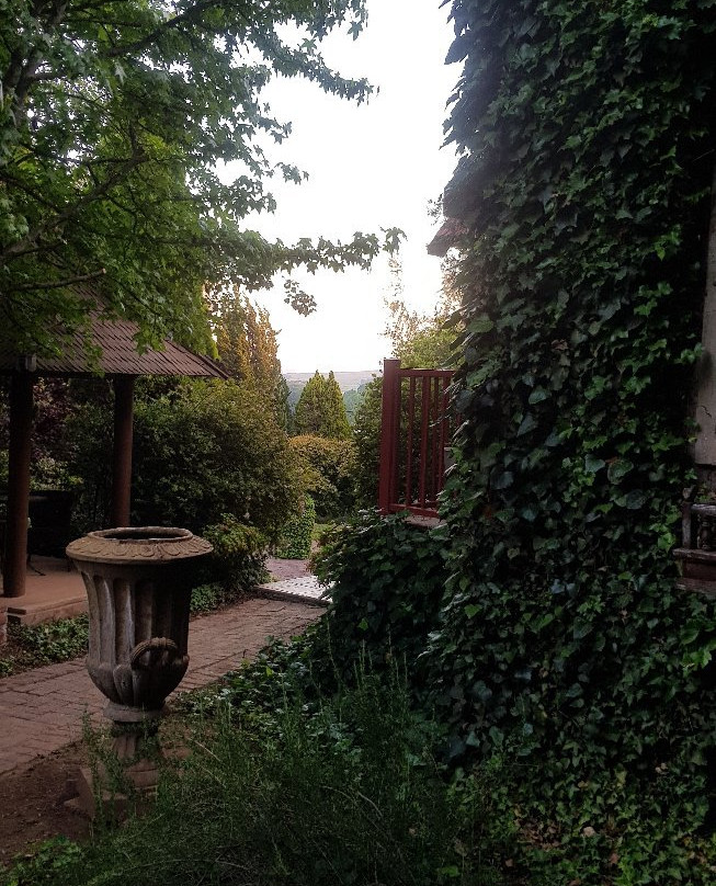 Fox's Hill Guest House主图