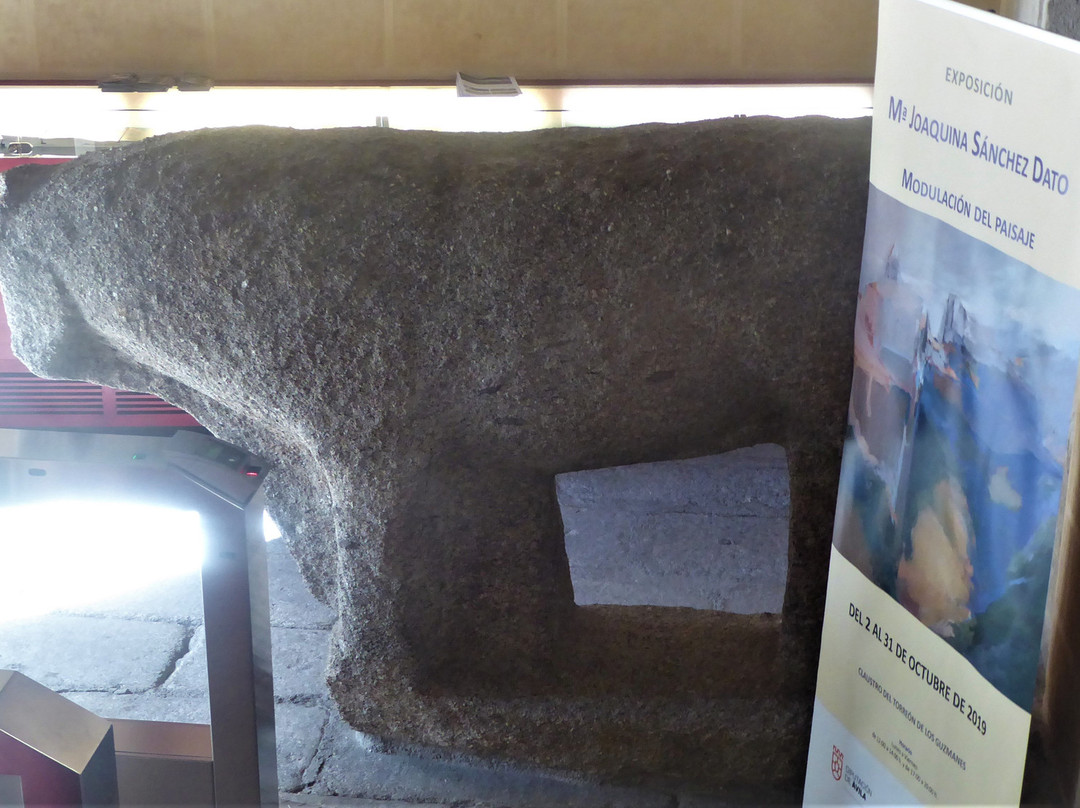 Tower of Los Guzmanes景点图片