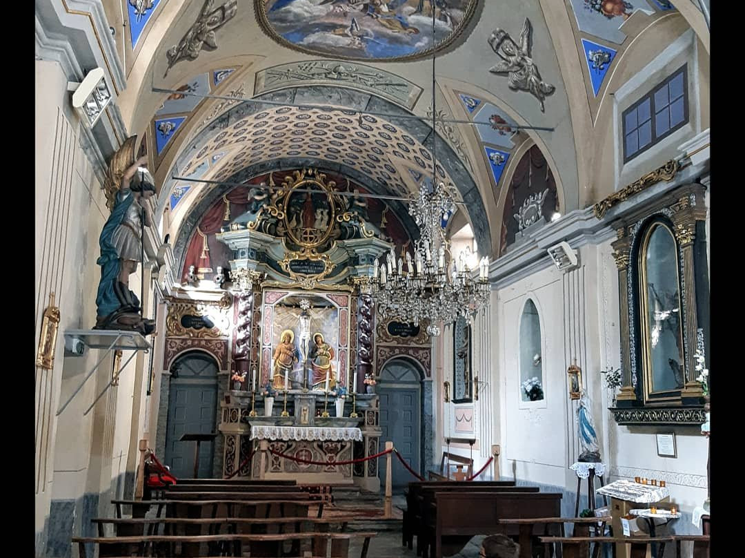Chapelle Sainte Croix景点图片