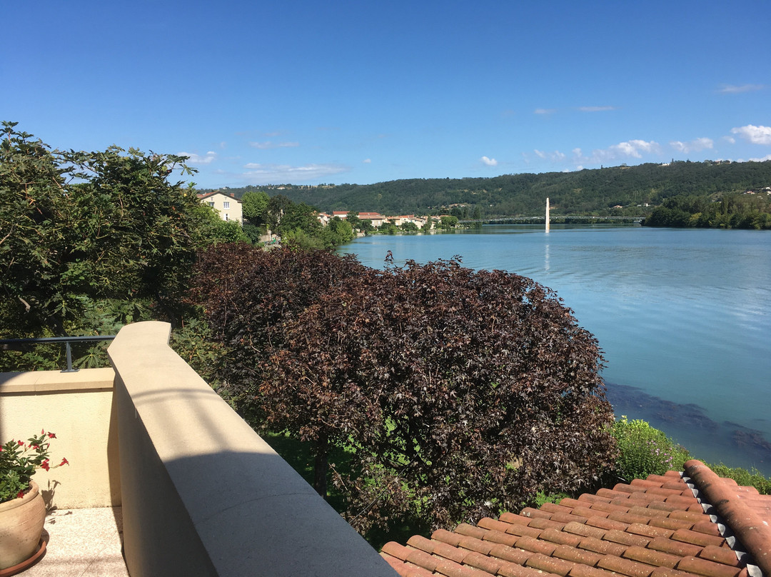 Le Beau Rivage主图