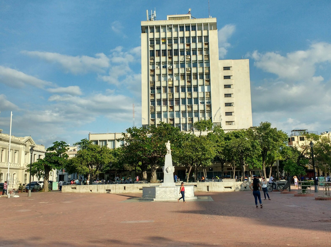 Plaza Parque Simon Bolivar景点图片