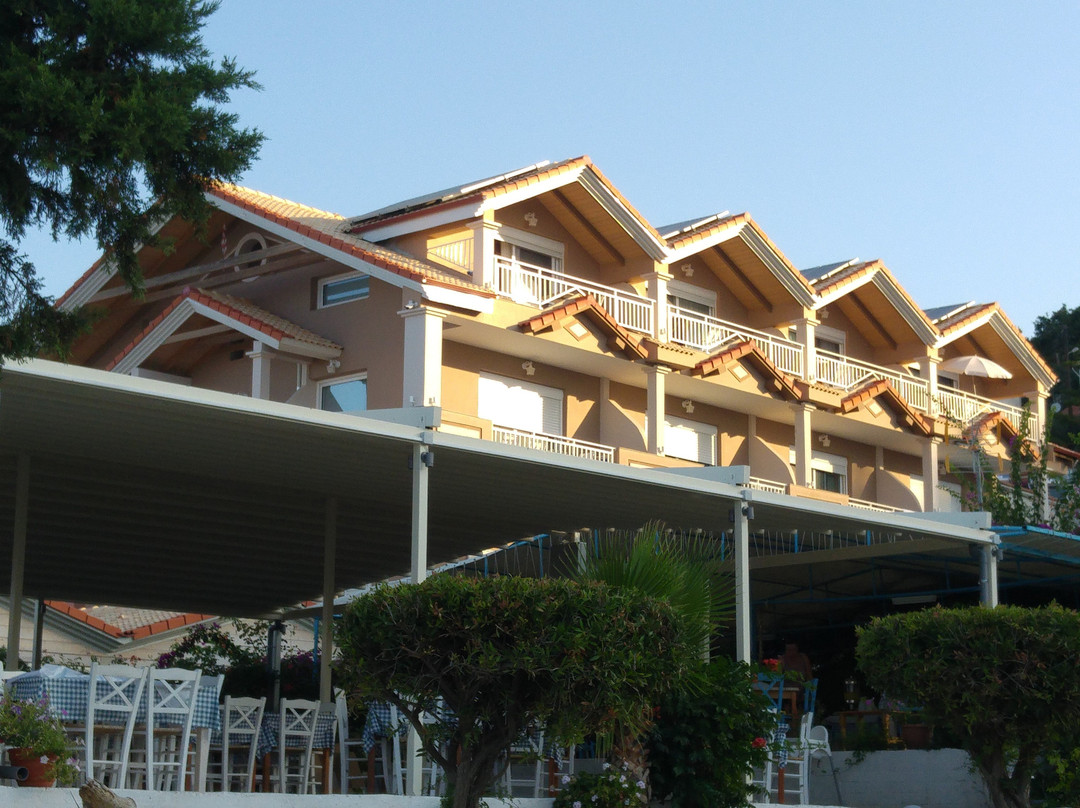 WhiteSands Beach Resort & Restaurant主图