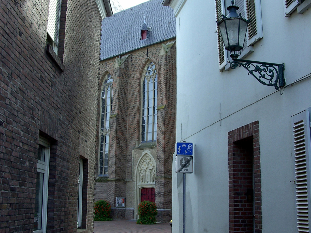 St. Peter & Paul景点图片