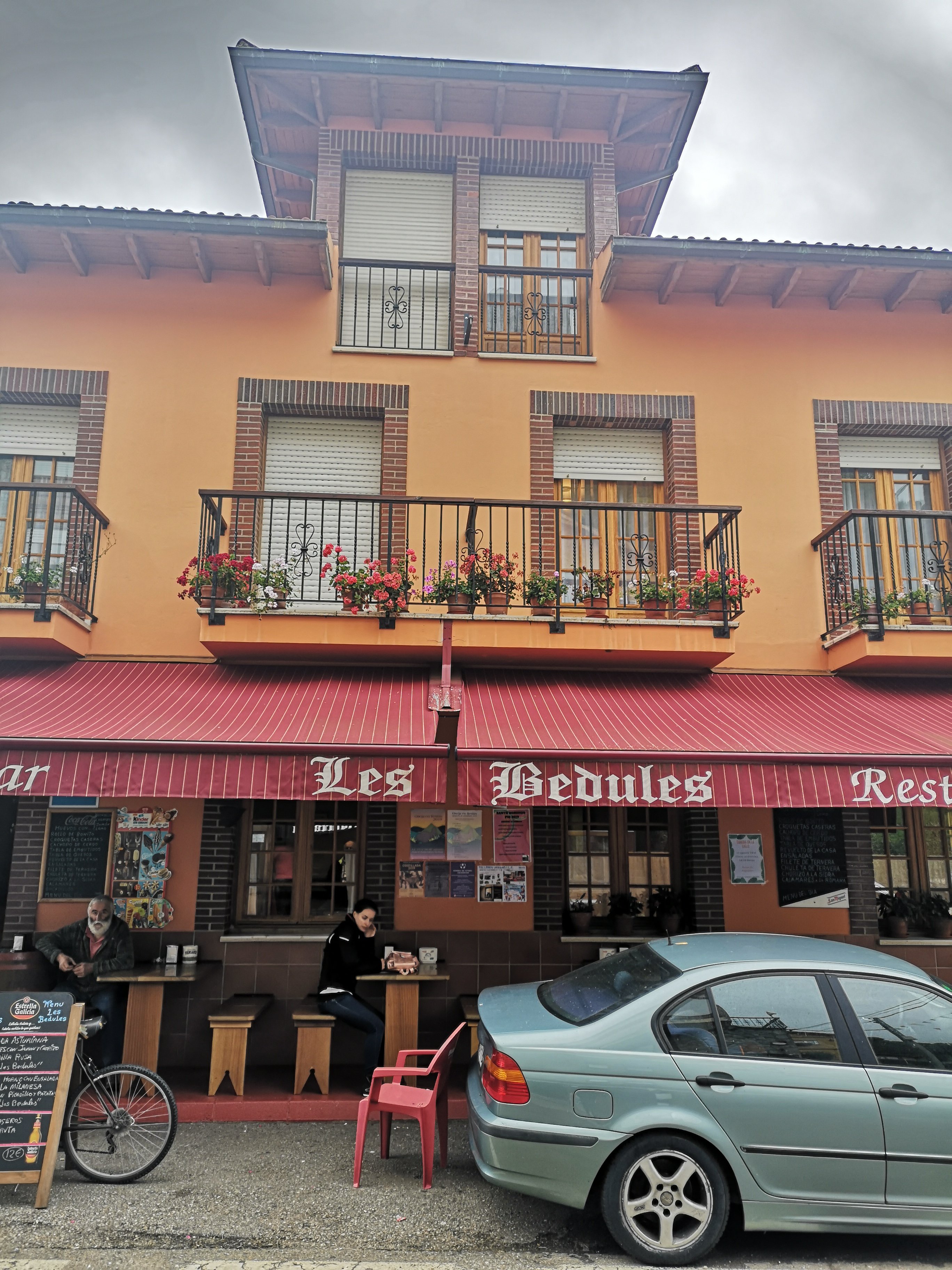 Hostal Les Bedules-浴室
