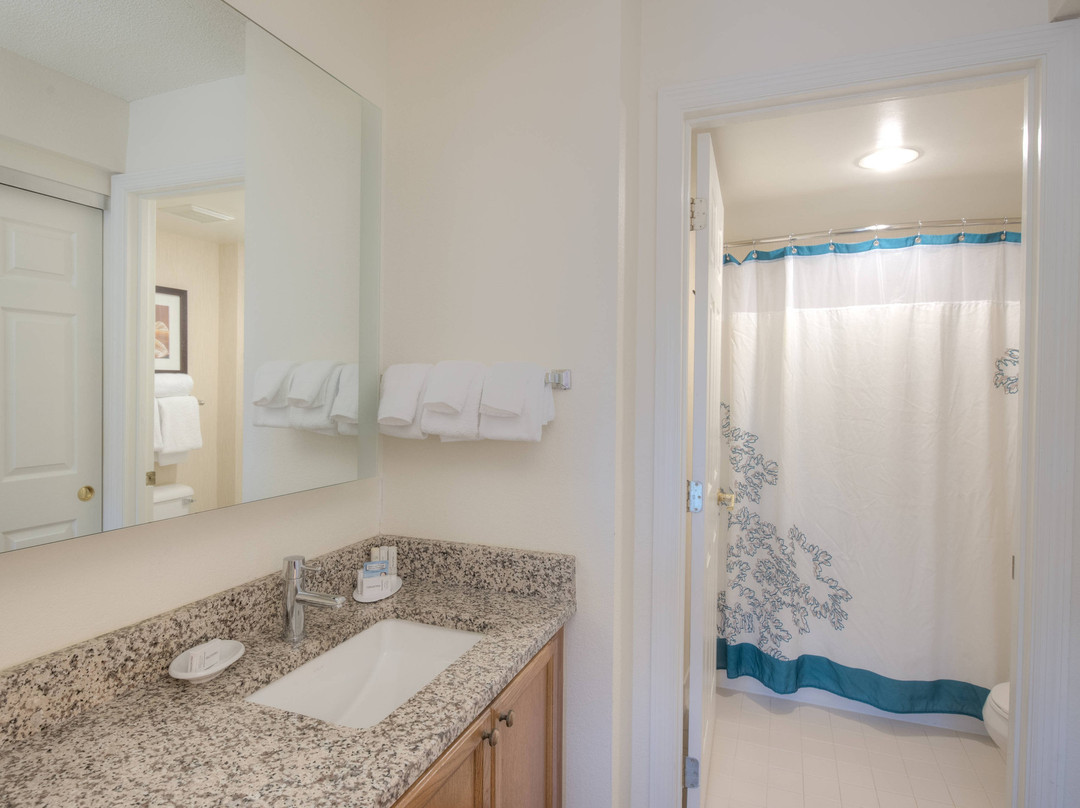 巴克海特雷诺克斯公园Residence Inn 酒店主图