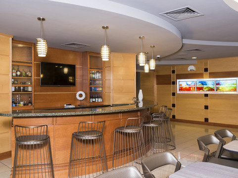 米德兰SpringHill Suites酒店主图