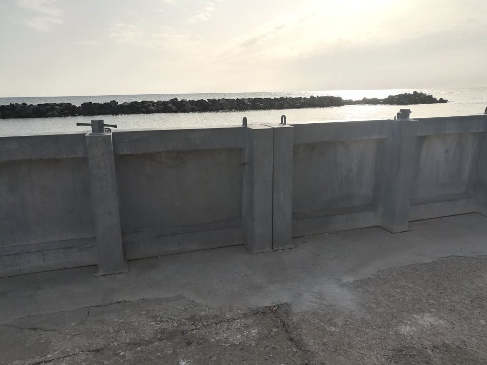 Terrace Brothers Bruno and Gillo Pontecorvo-Marina di Pisa必去景点