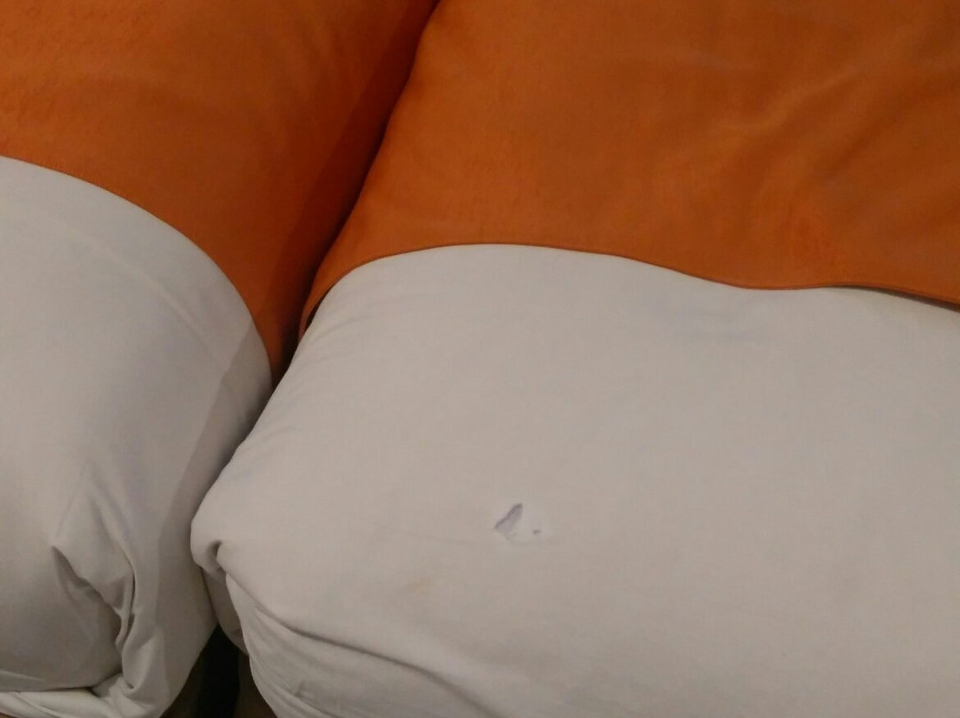 Front One Inn Semarang主图