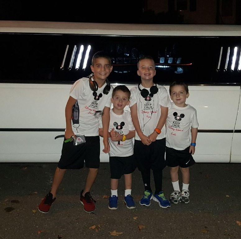 Raffi's Limousine Service景点图片