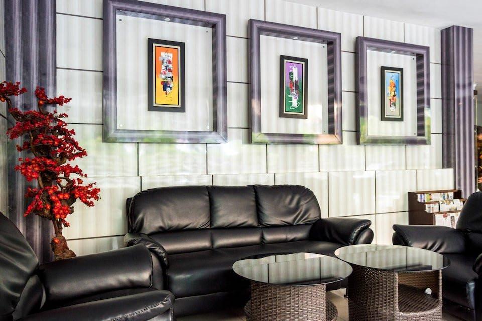 Super Oyo Capital O 664 Romance Hotel主图