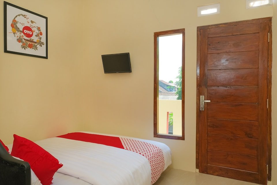 OYO 895 Mahameru Residence主图