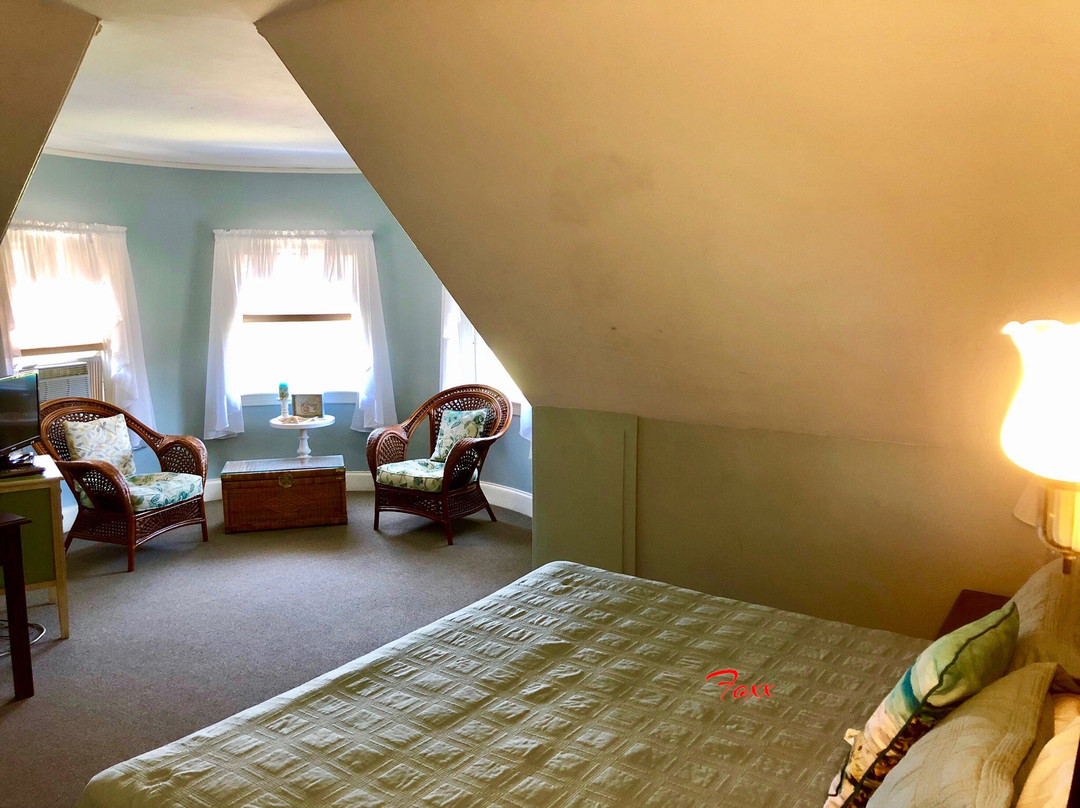 The Castle Manor Inn主图