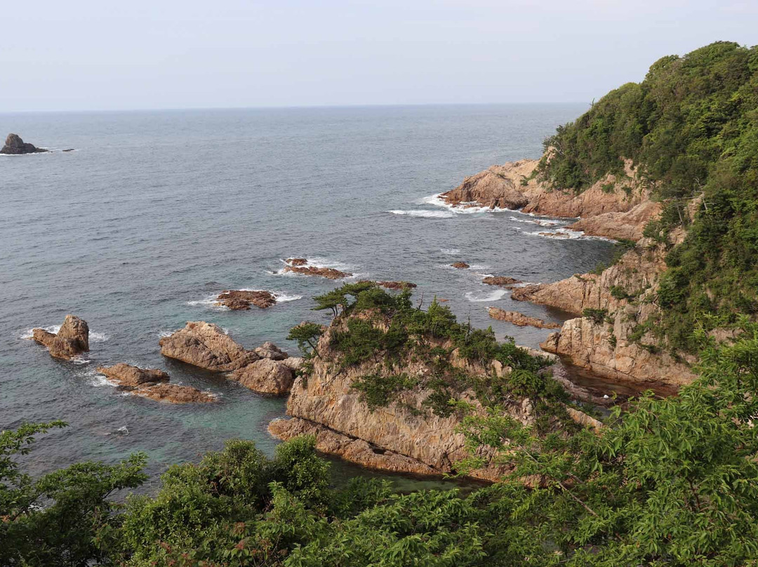 Shirahara Kamogaiso Rocky Shore-岩美町必去景点