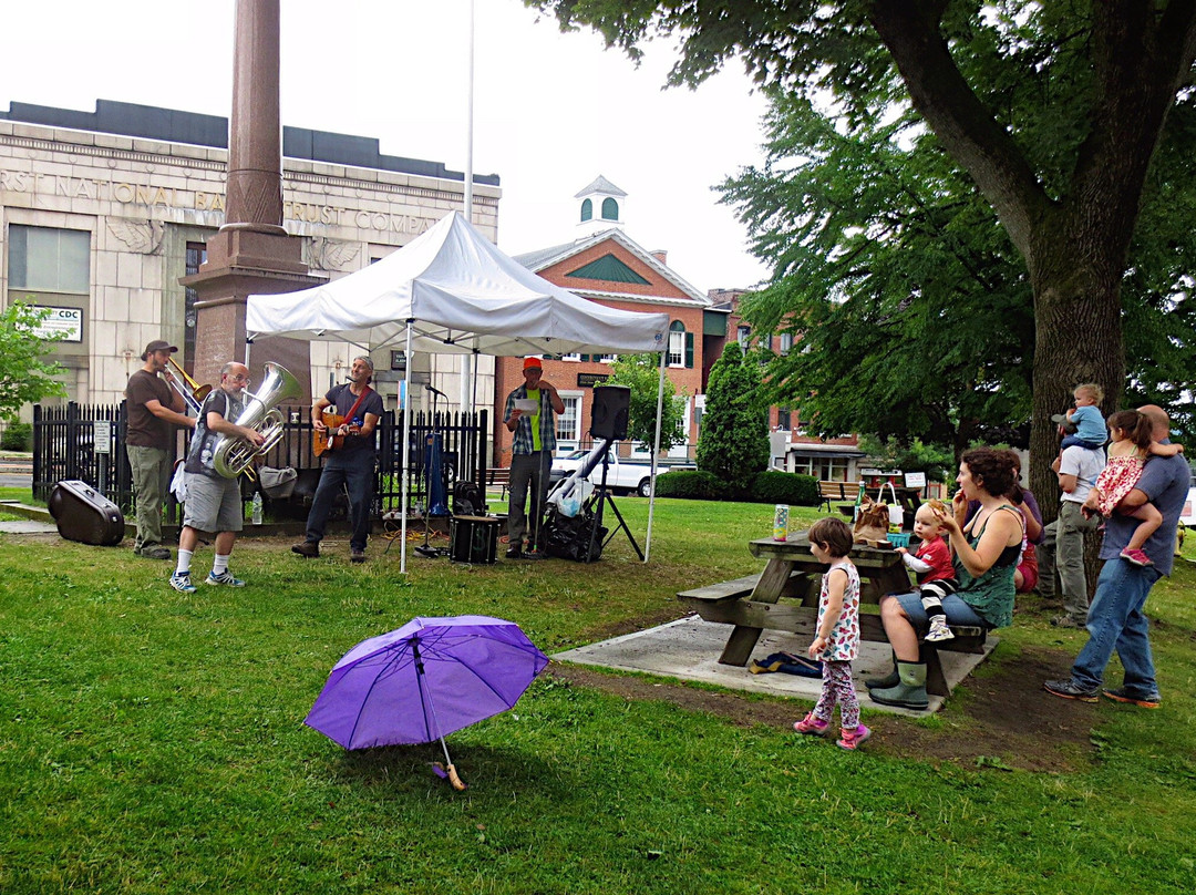 Greenfield Farmers Market-格林菲尔德必去景点
