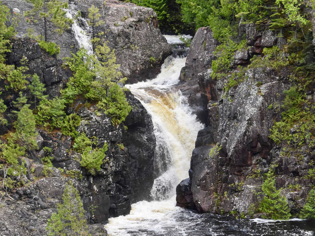 Aubrey Falls Provincial Park景点图片