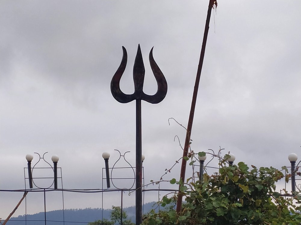Stoned Kumbh Shiv Temple-Chail必去景点