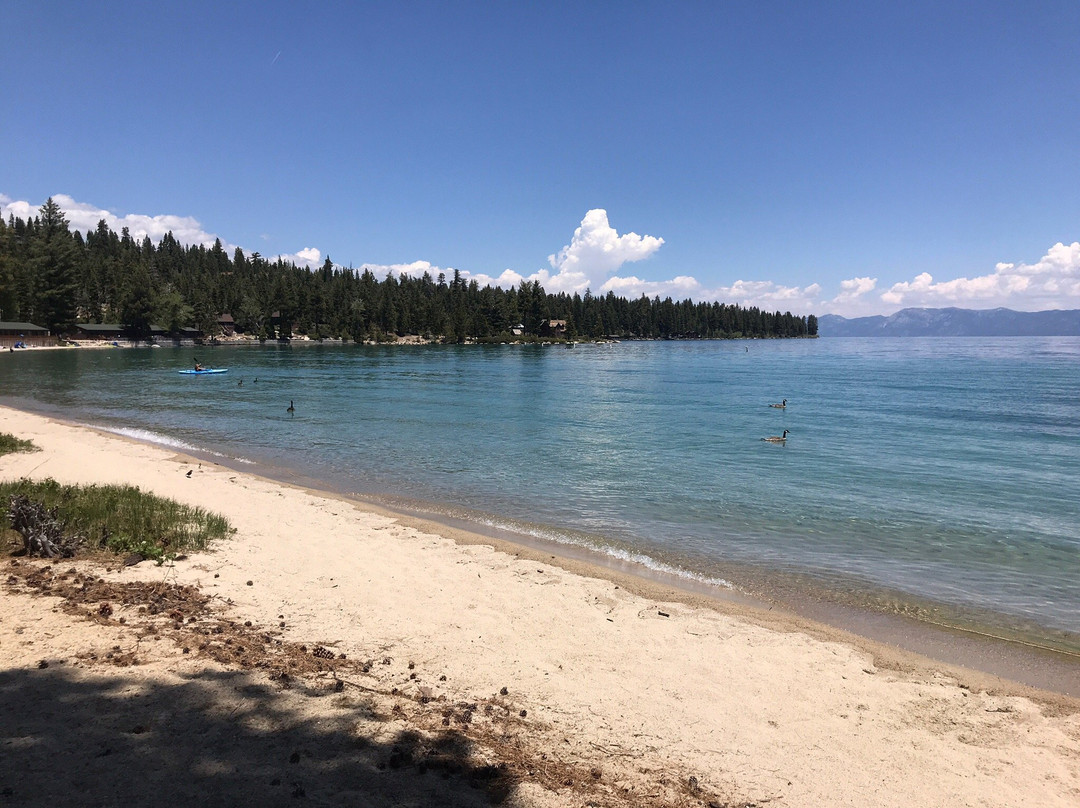 Meeks Bay Beach景点图片