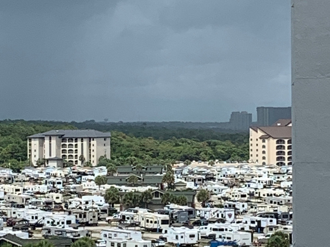 海滨度假酒店主图