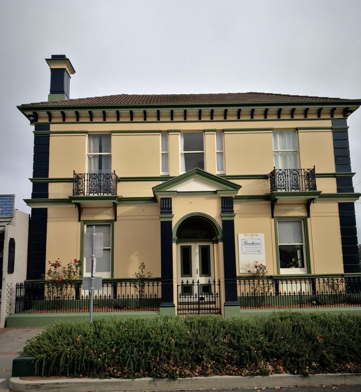 The Bank Guesthouse Glen Innes主图