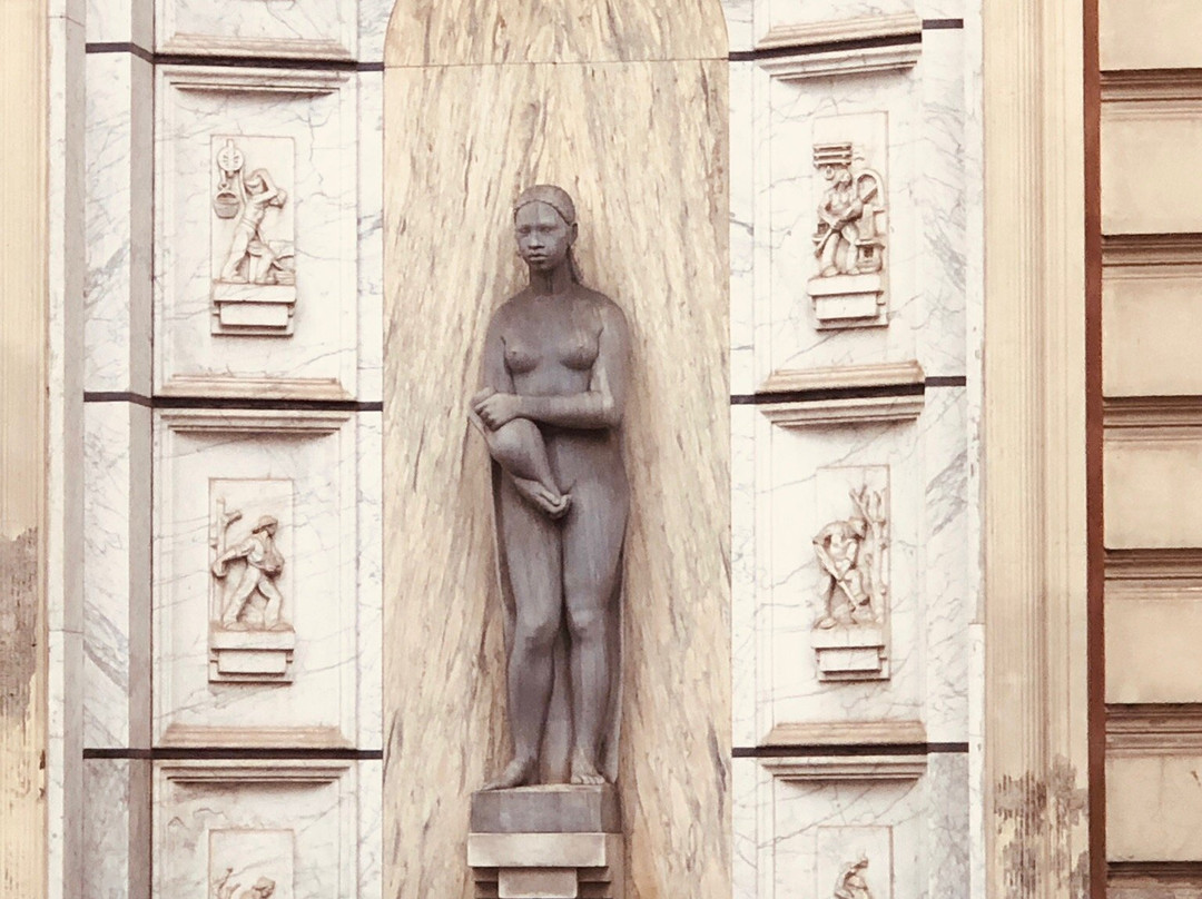 Fontana della Moretta-卡拉拉必去景点