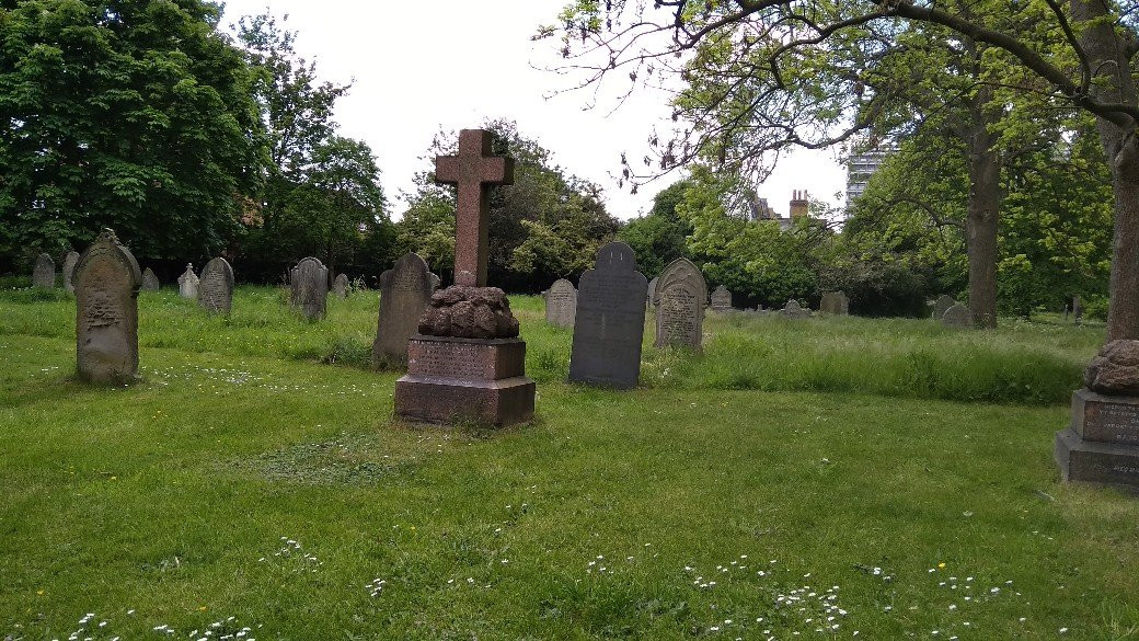 Hammersmith Cemetery景点图片