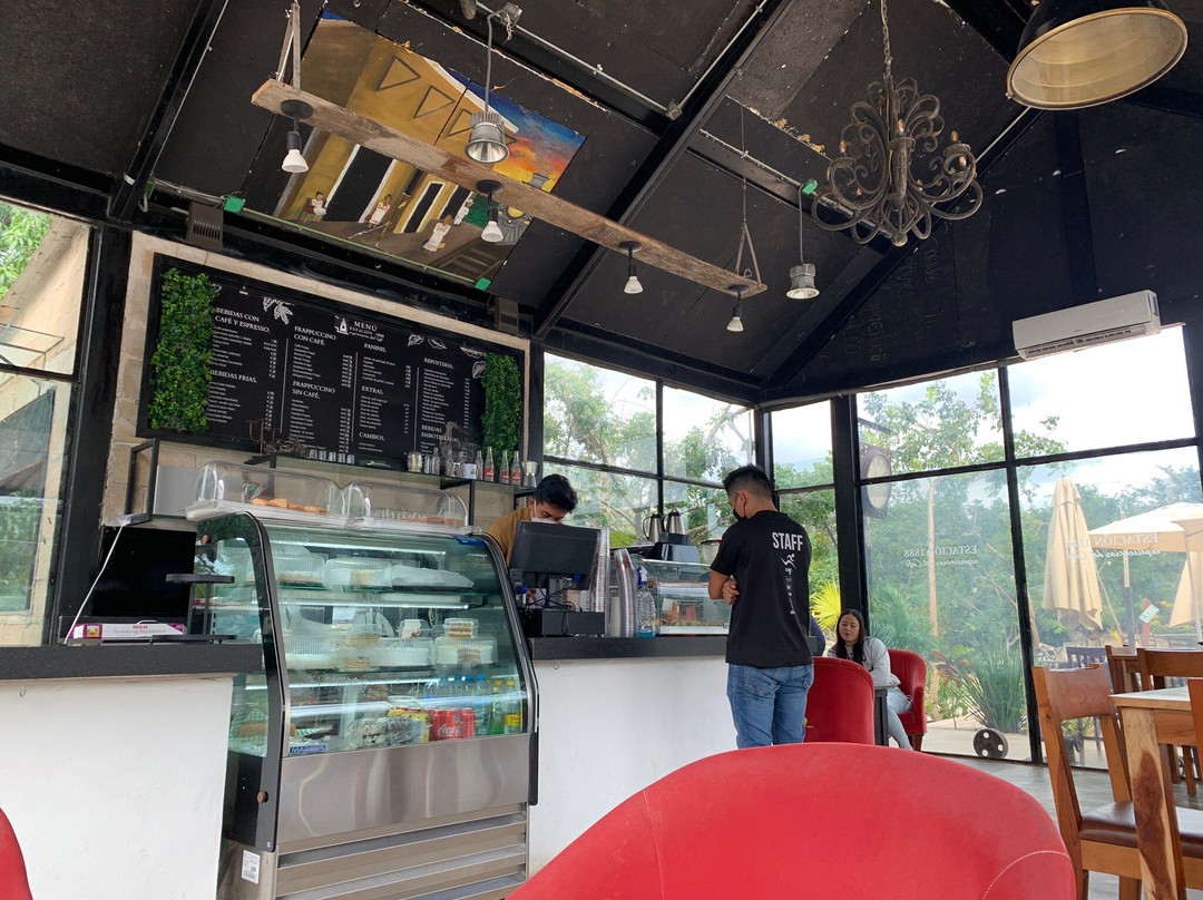 Ek Balam Village餐馆和美食-Café Estación 1888
