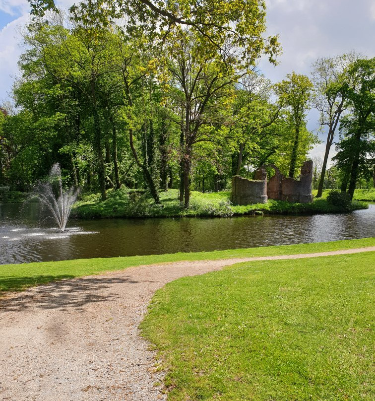 Ruine Kasteel Toutenburg-Vollenhove必去景点