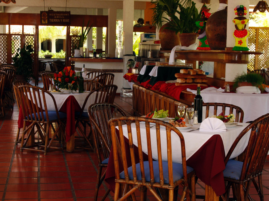 乐龙飞凤舞酒店主图