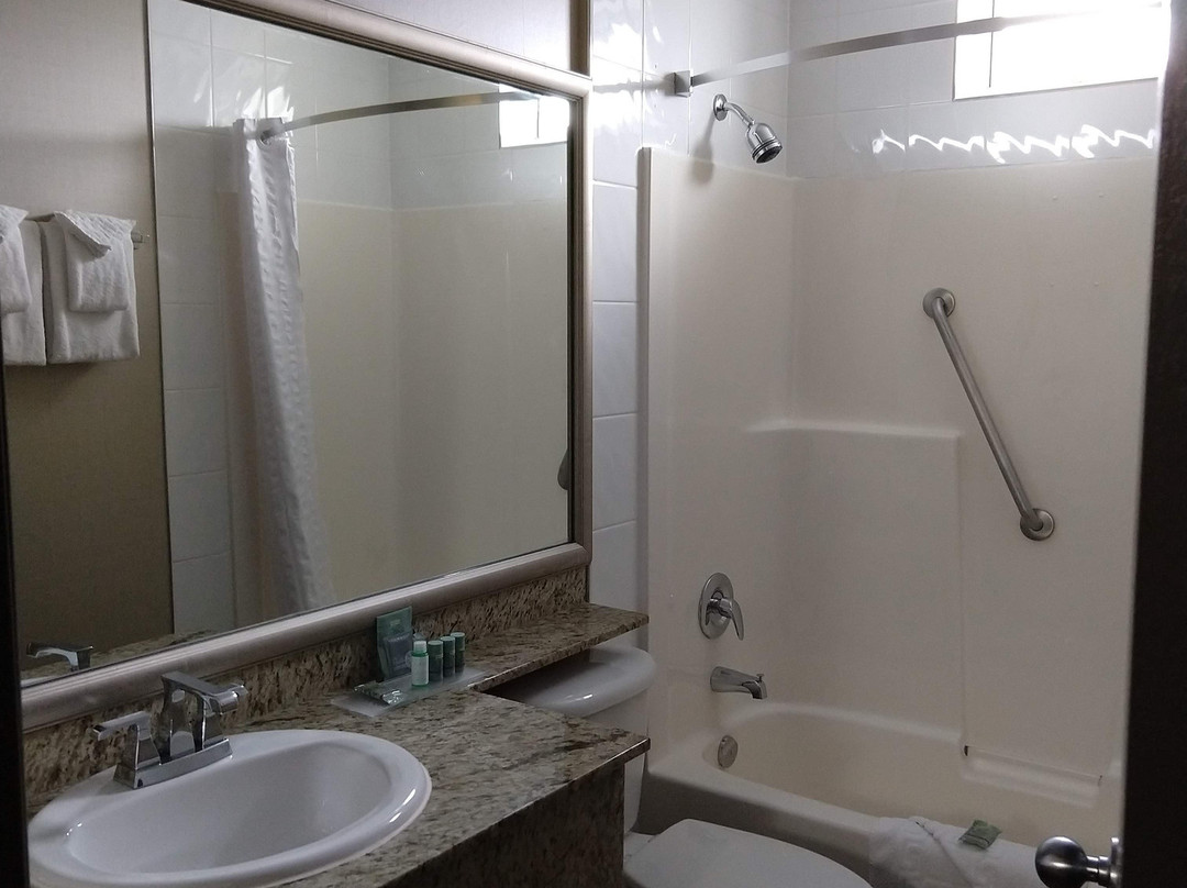 Best Western King George Inn & Suites主图