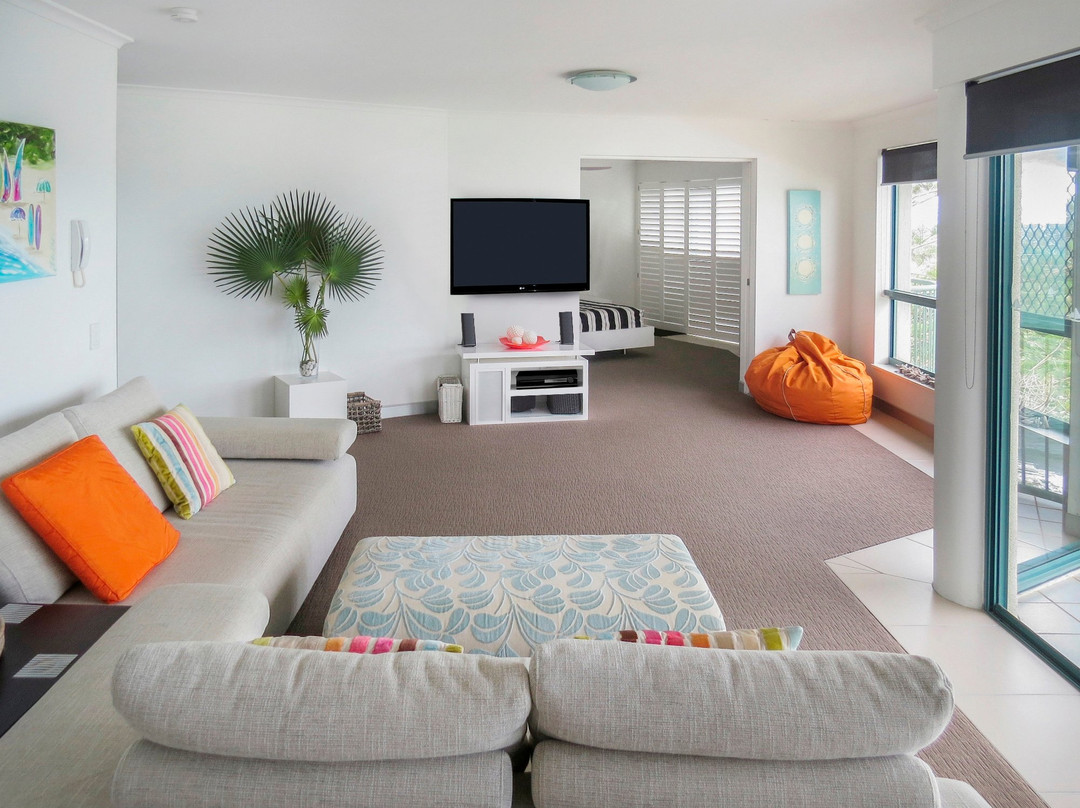 Campbells Cove Beachfront Apartments