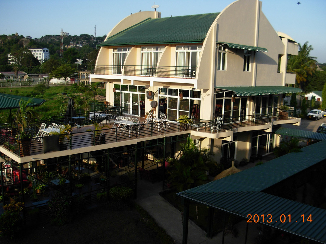 Ryan's Bay Hotel主图