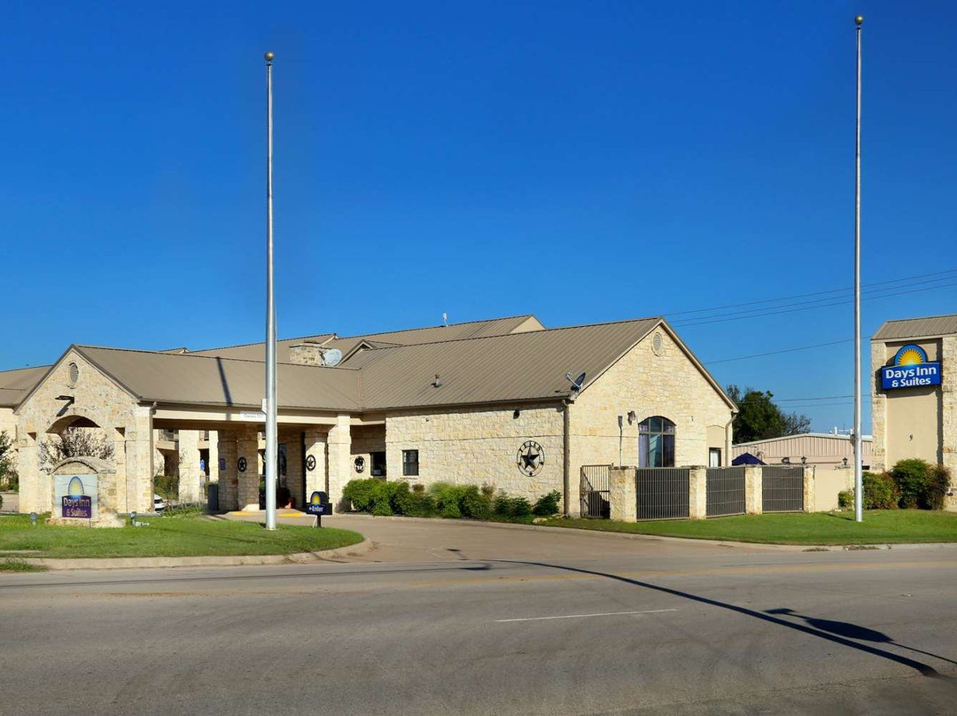 拉诺戴斯套房酒店主图