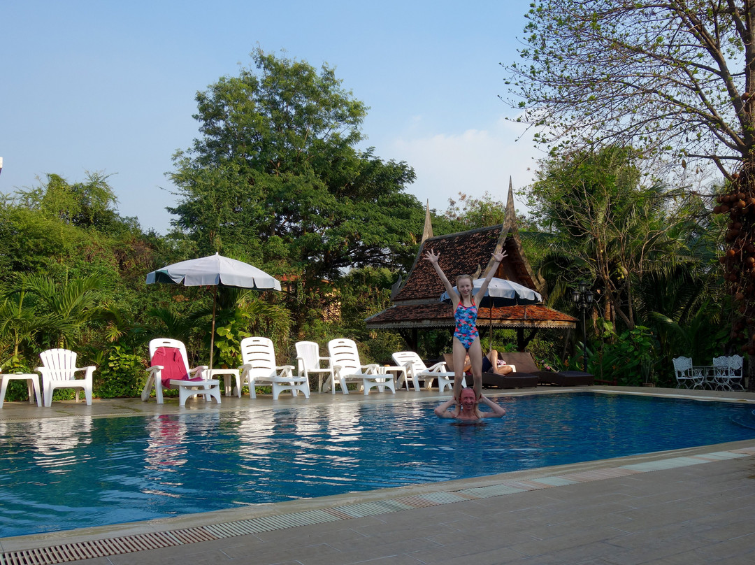 班泰屋度假村主图