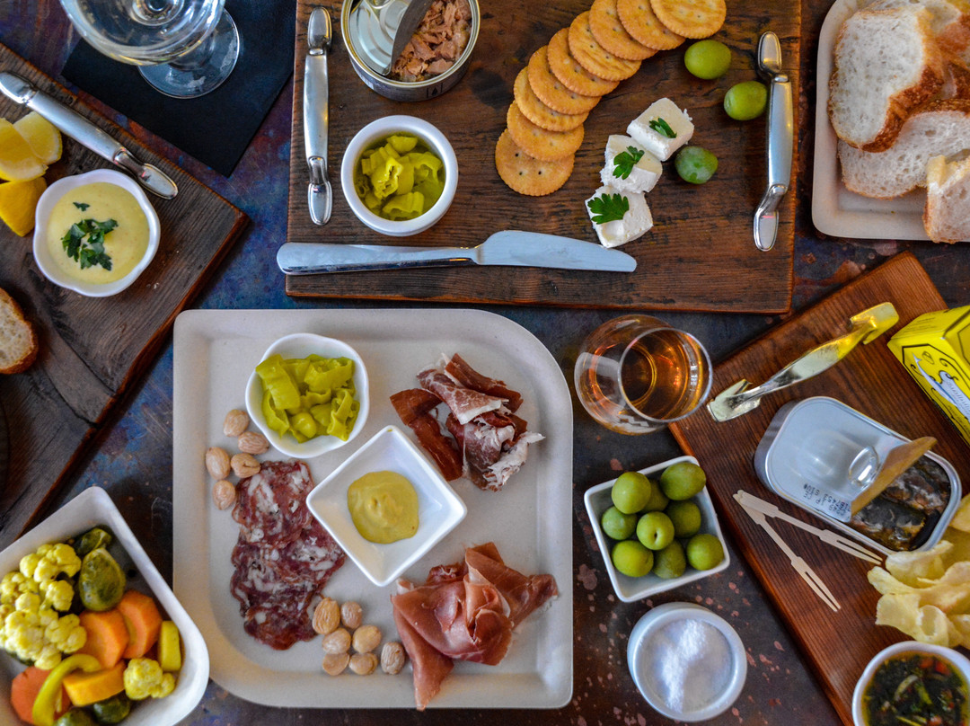 Manatawny Still Works Craft Spirits Shop & Tasting Room-费城必去景点