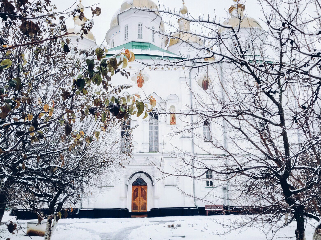 The Holy Cross Exaltation Monastery-Poltava必去景点