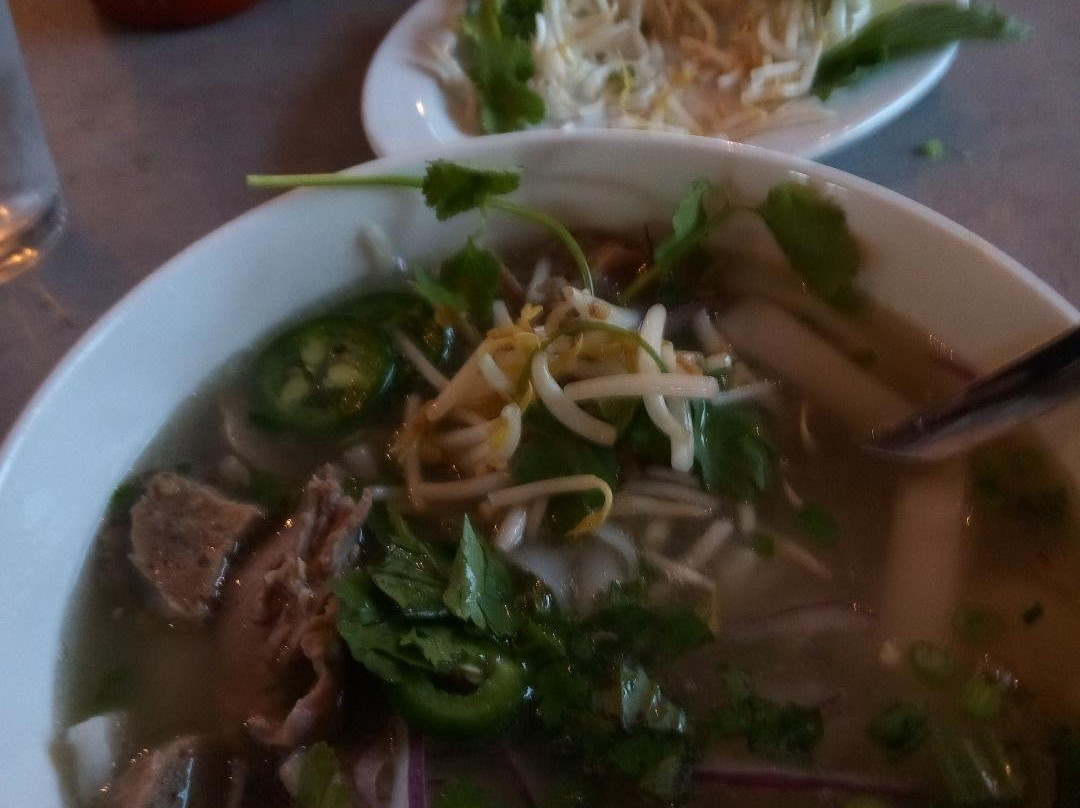 Four Sisters - A Taste of Vietnam