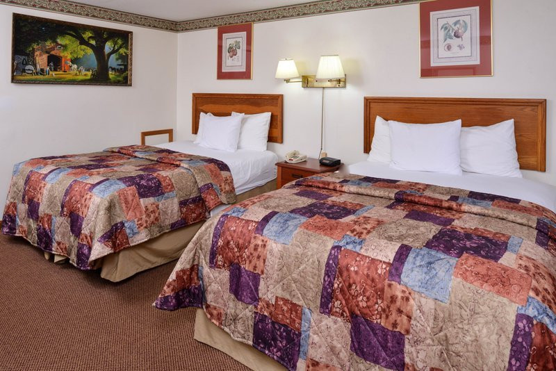 Red Carpet Inn Ronks主图
