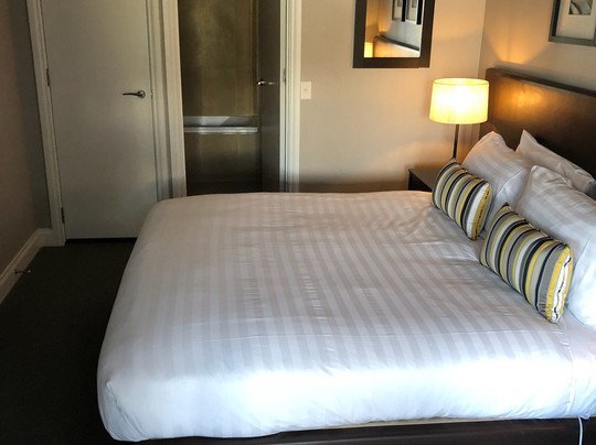 皇后镇湖岸盛橡度假酒店主图