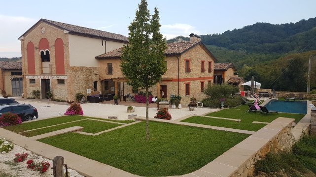 Agriturismo la Ratta-官方