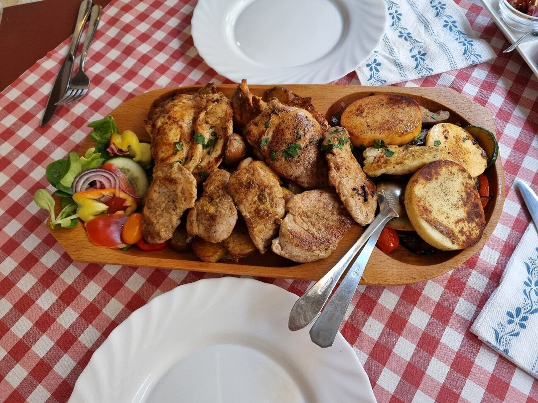 Grillkert Hazias Etterem