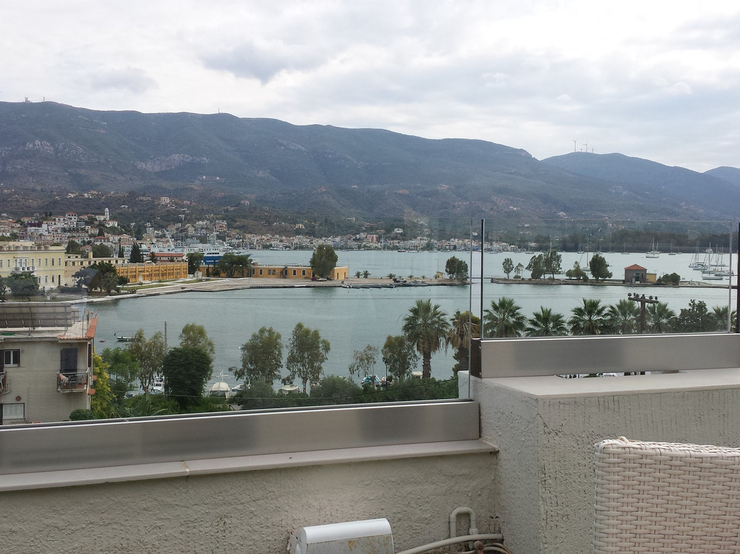 Saga Hotel Studios & Apartments主图