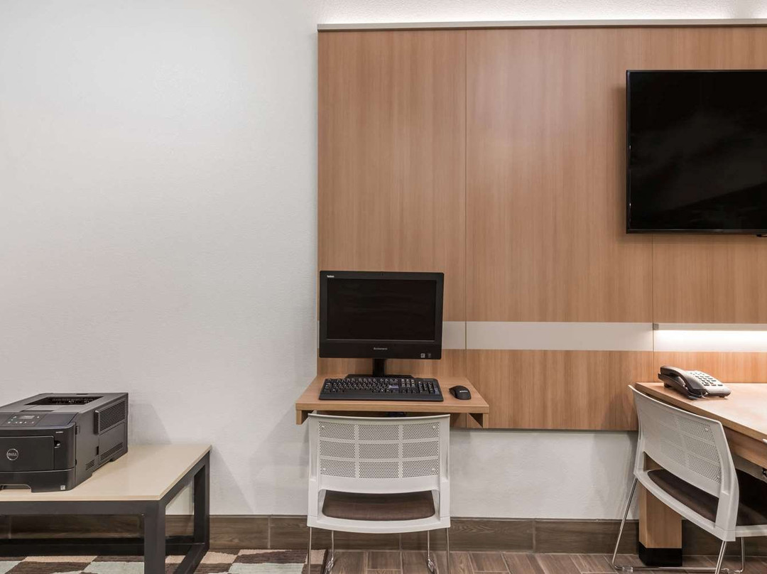 Microtel Inn & Suites by Wyndham New Martinsville主图