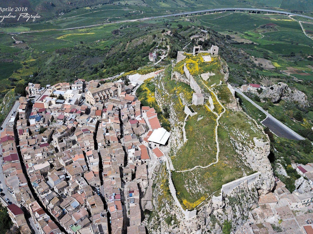 Castello di Vicari景点图片
