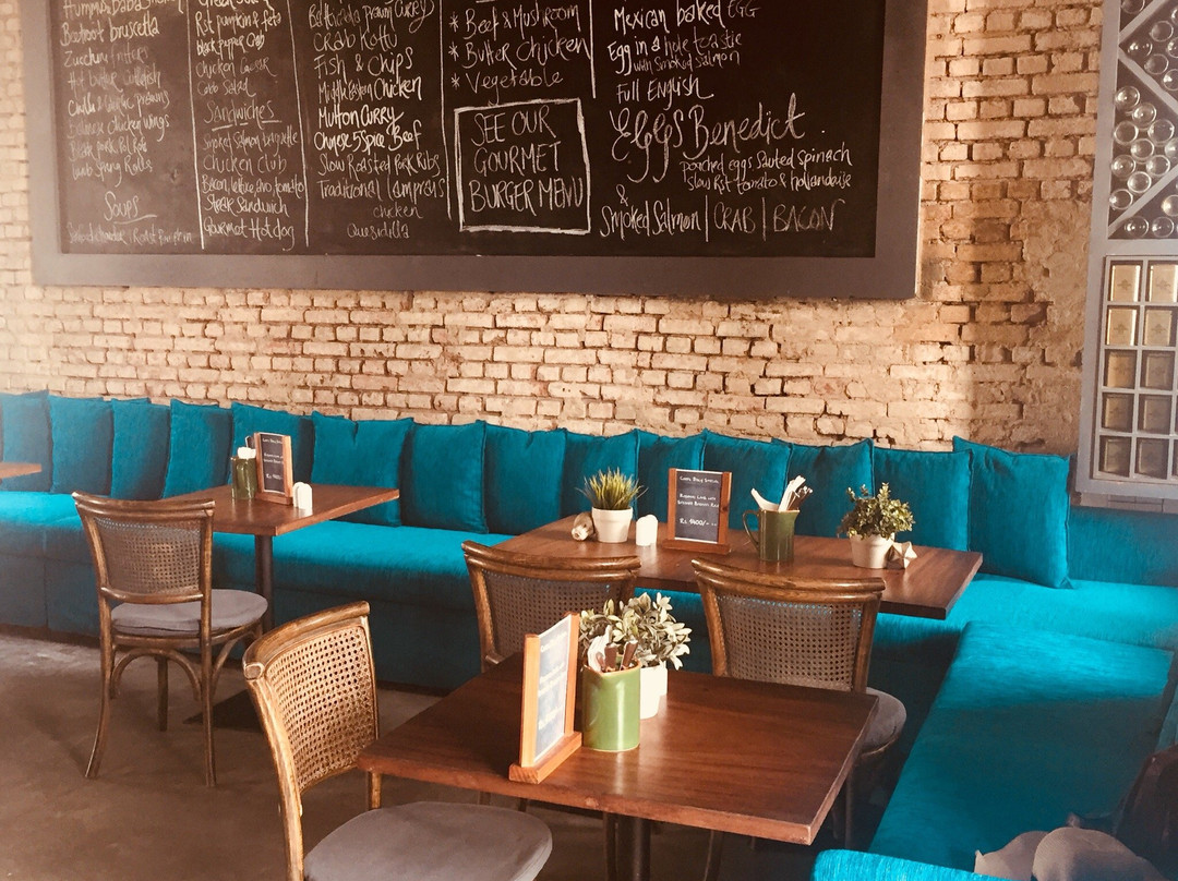 Modern's (Looms & Crafts)-Gintota必去景点