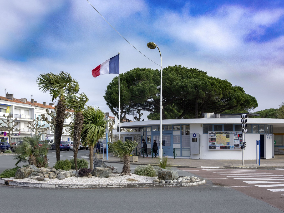 Royan Tourist Office景点图片