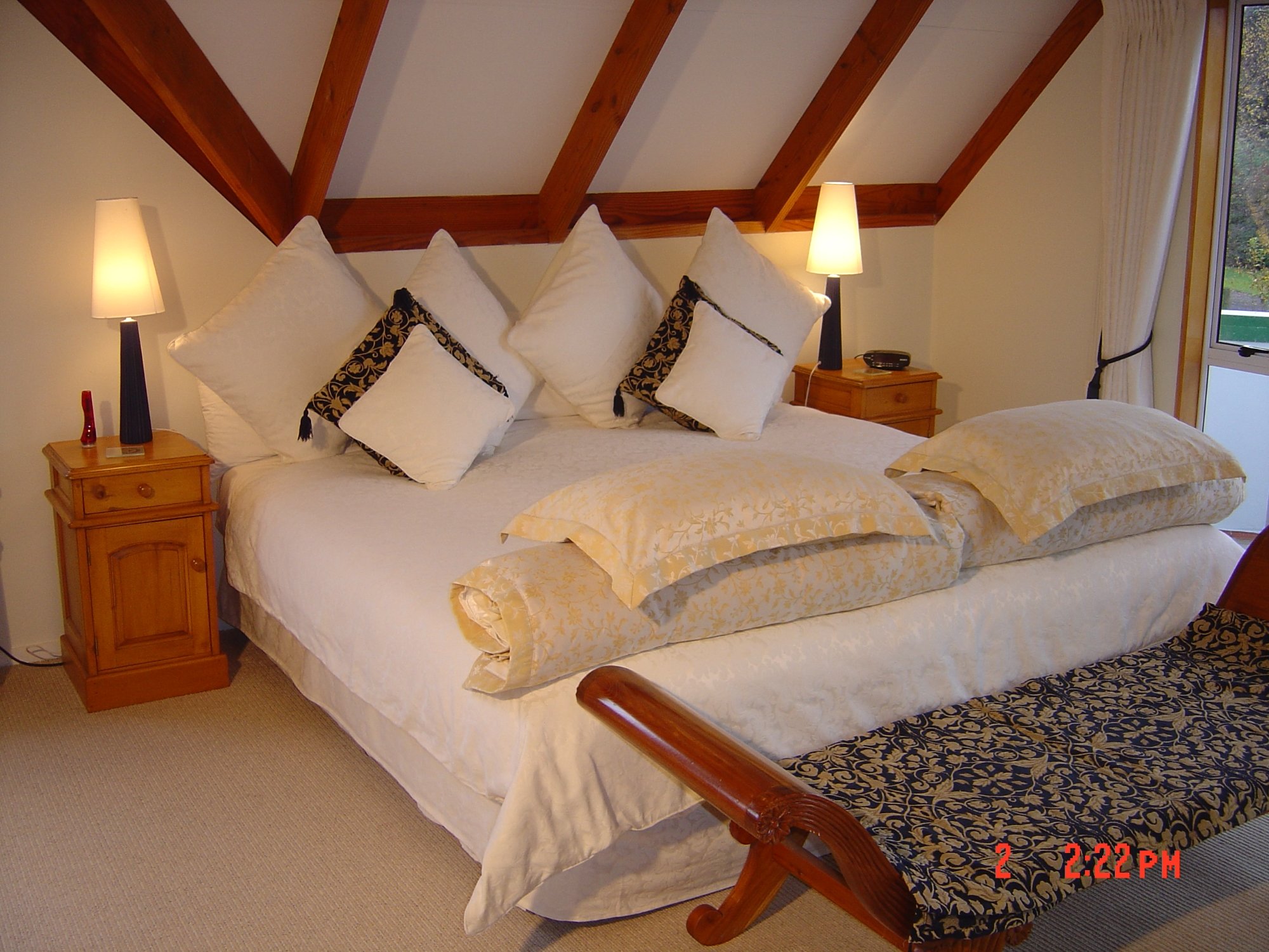 Cairnbrae House-官方