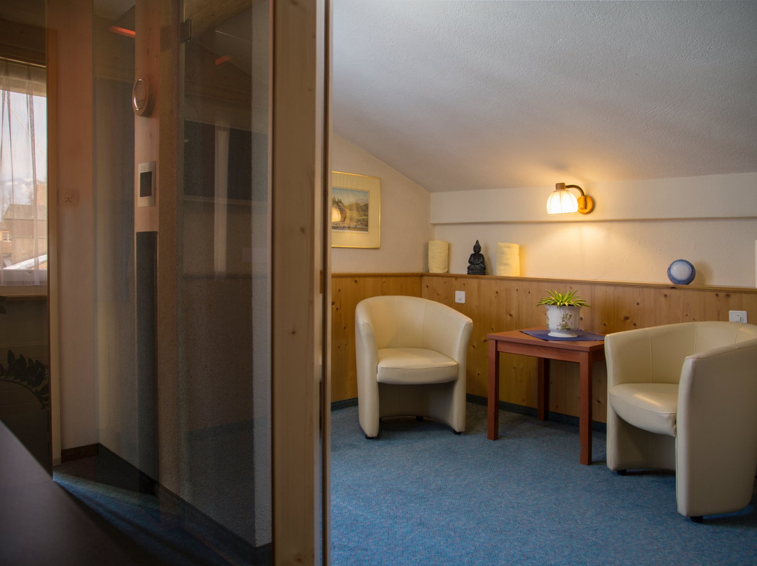 Hotel Weisses Kreuz主图