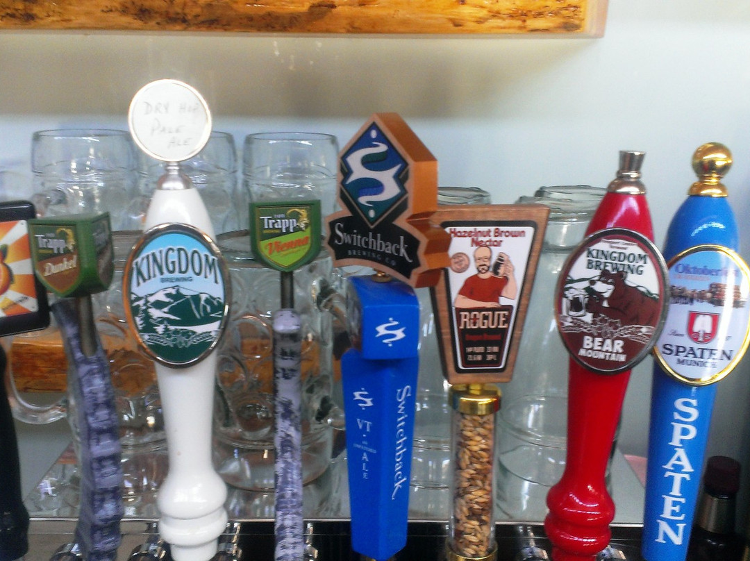 Derby Line Village Inn主图